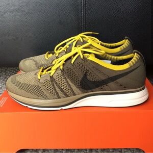 Brand New FLYKNIT Trainer Shoes Olive Size 9.5